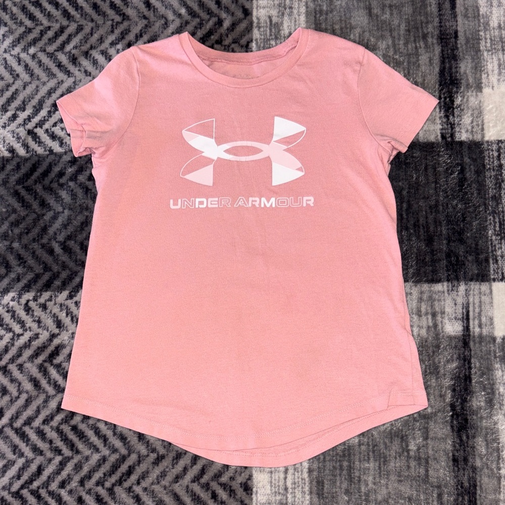 🦋Under Armour Pink Short Sleeve Tee with White Logo